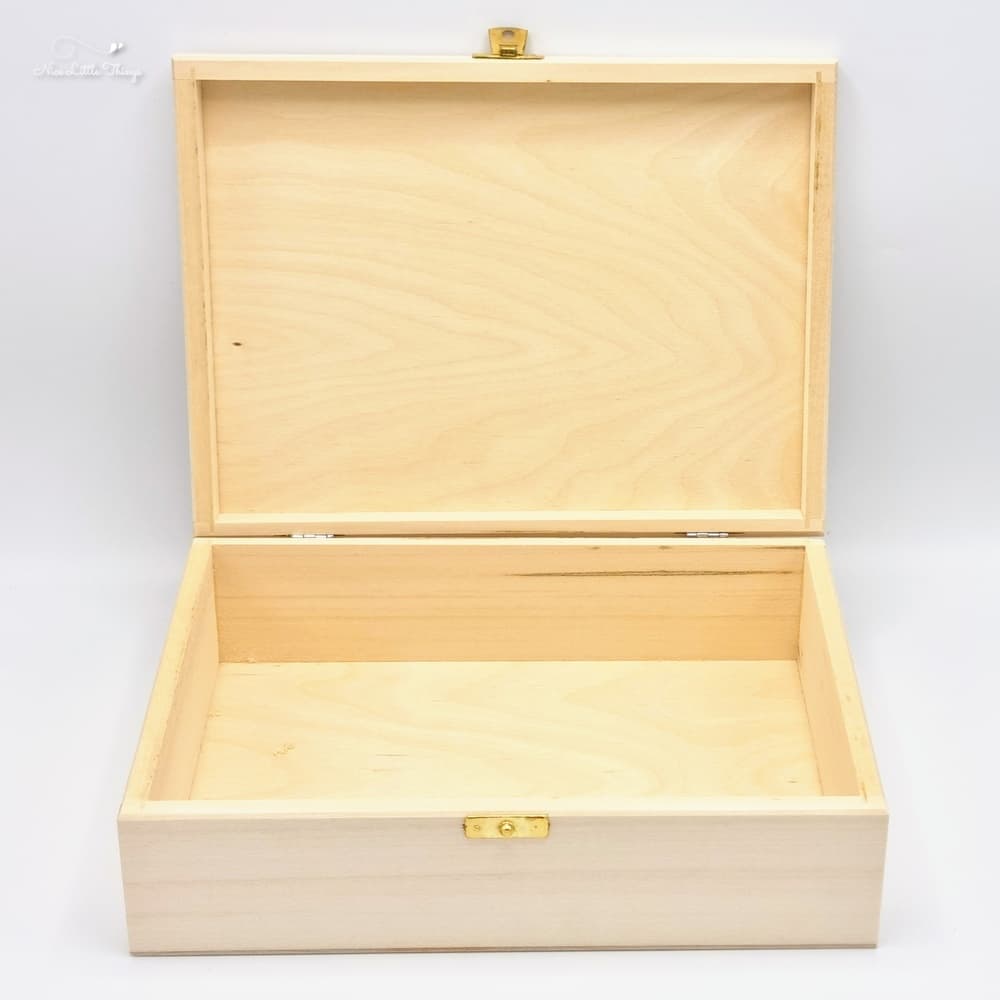 Holzkiste mit Deckel