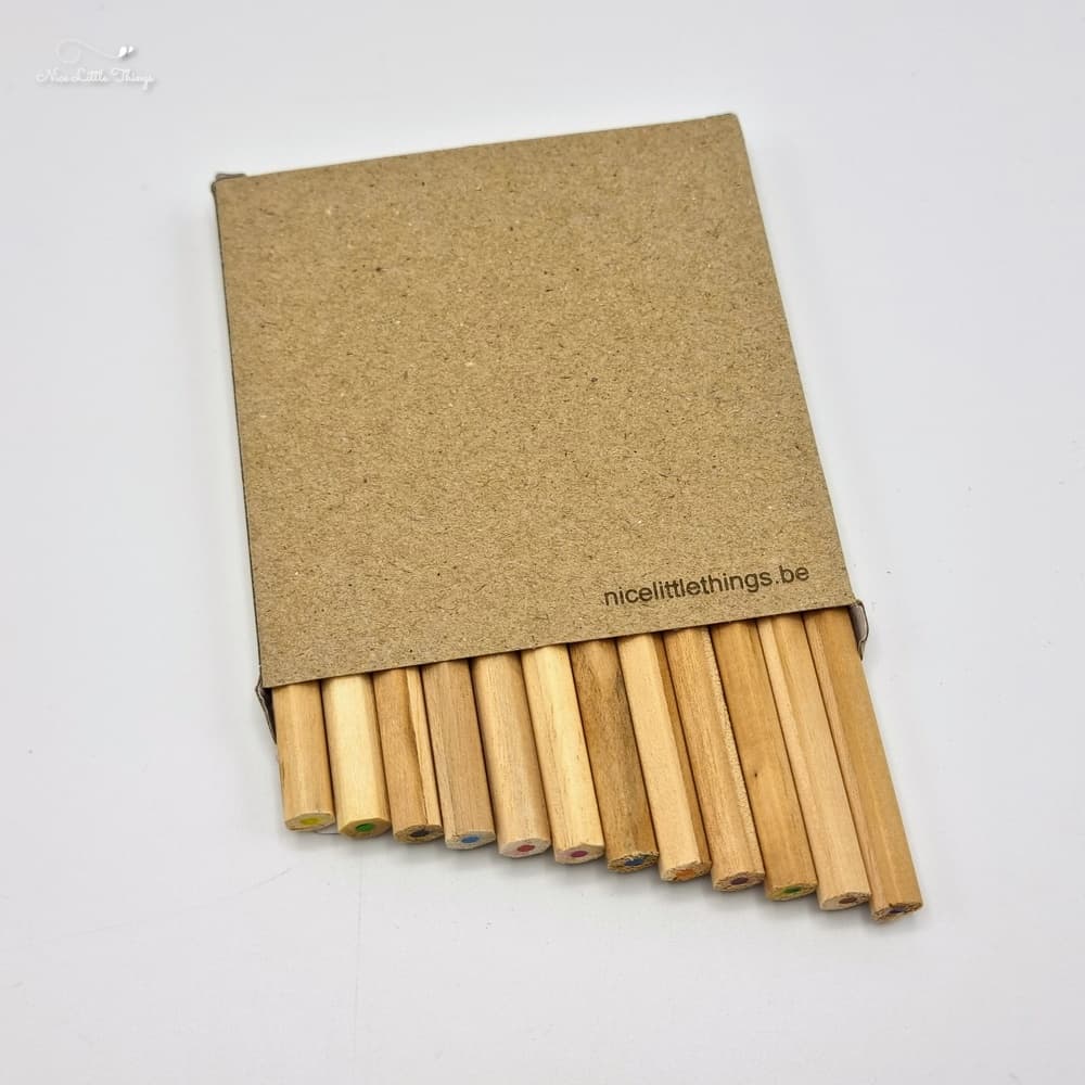 Schachtel mit Buntstiften