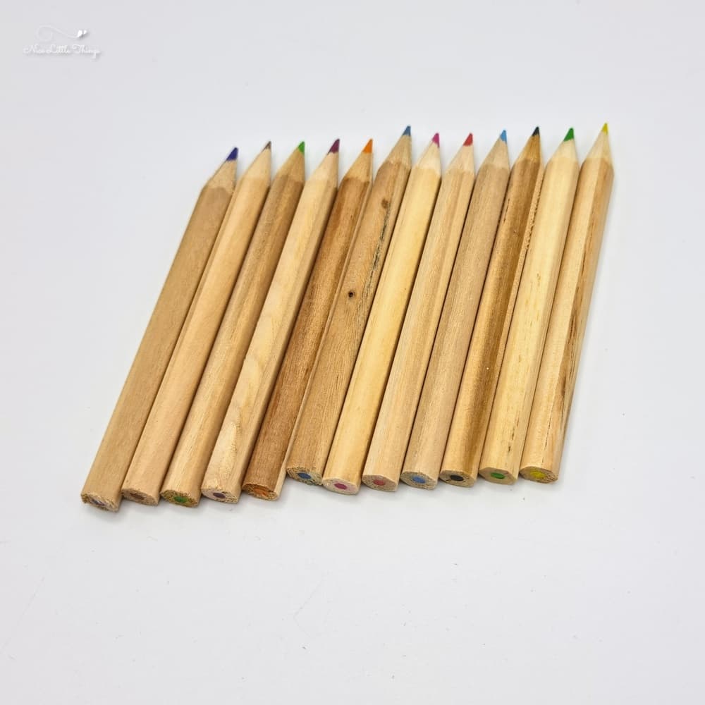 Schachtel mit Buntstiften