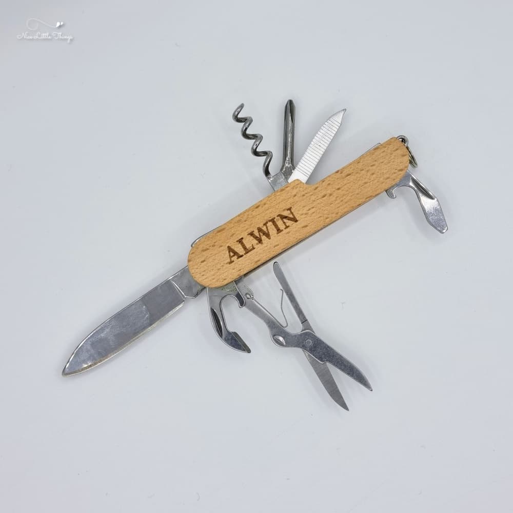 Holz-Taschenmesser mit Namen