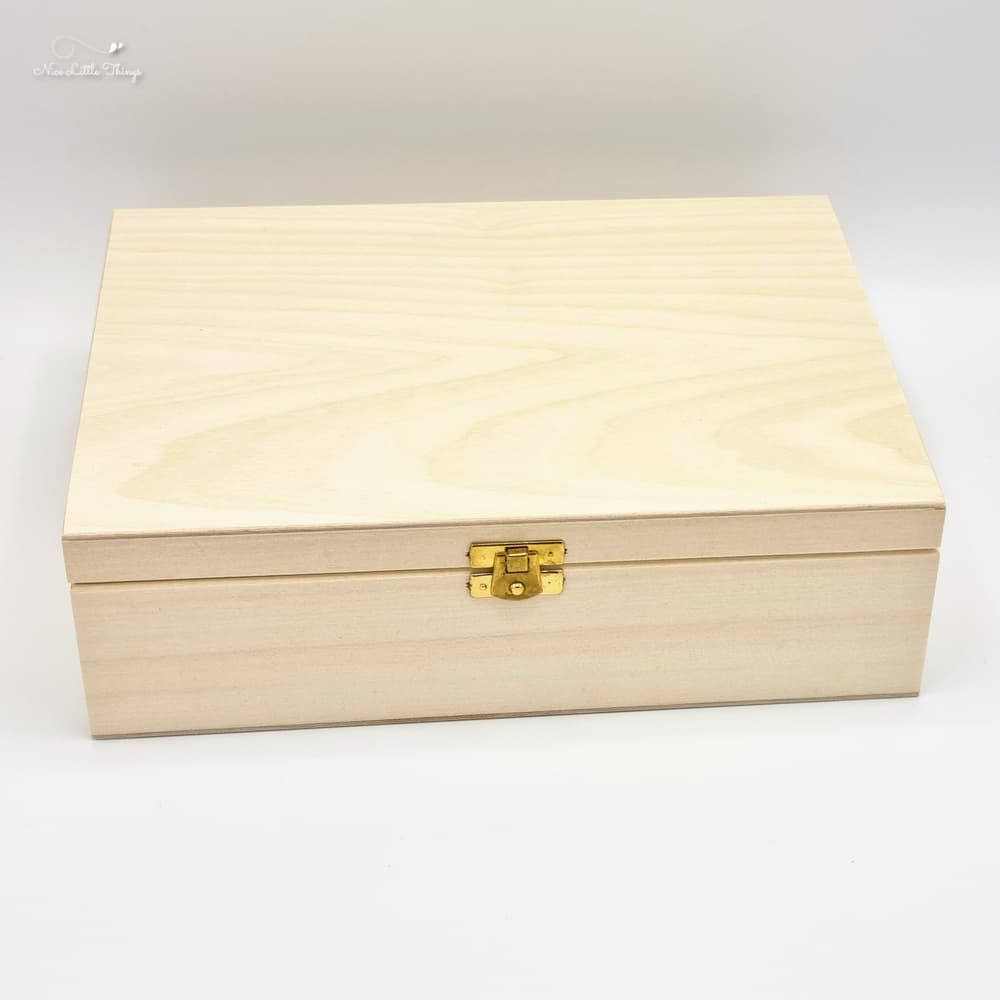 Holzkiste mit Deckel